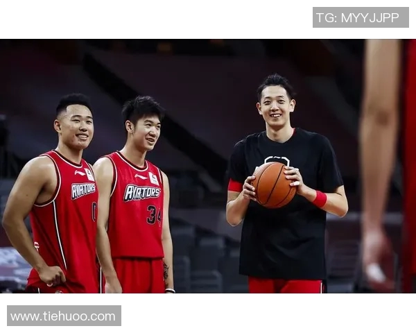 赛后分析：深圳篮球队与重庆篮球队的比赛节奏与战术对比探讨